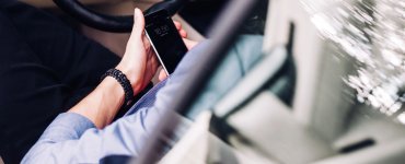 How Mobile CRM Improves Sales Team Efficiency